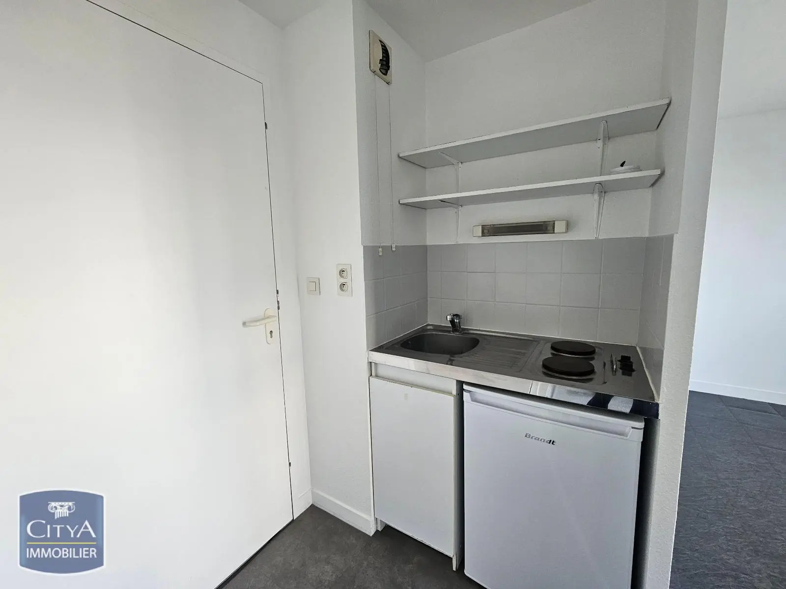 Photo 5 Appartement 1 pièce 17.92m²