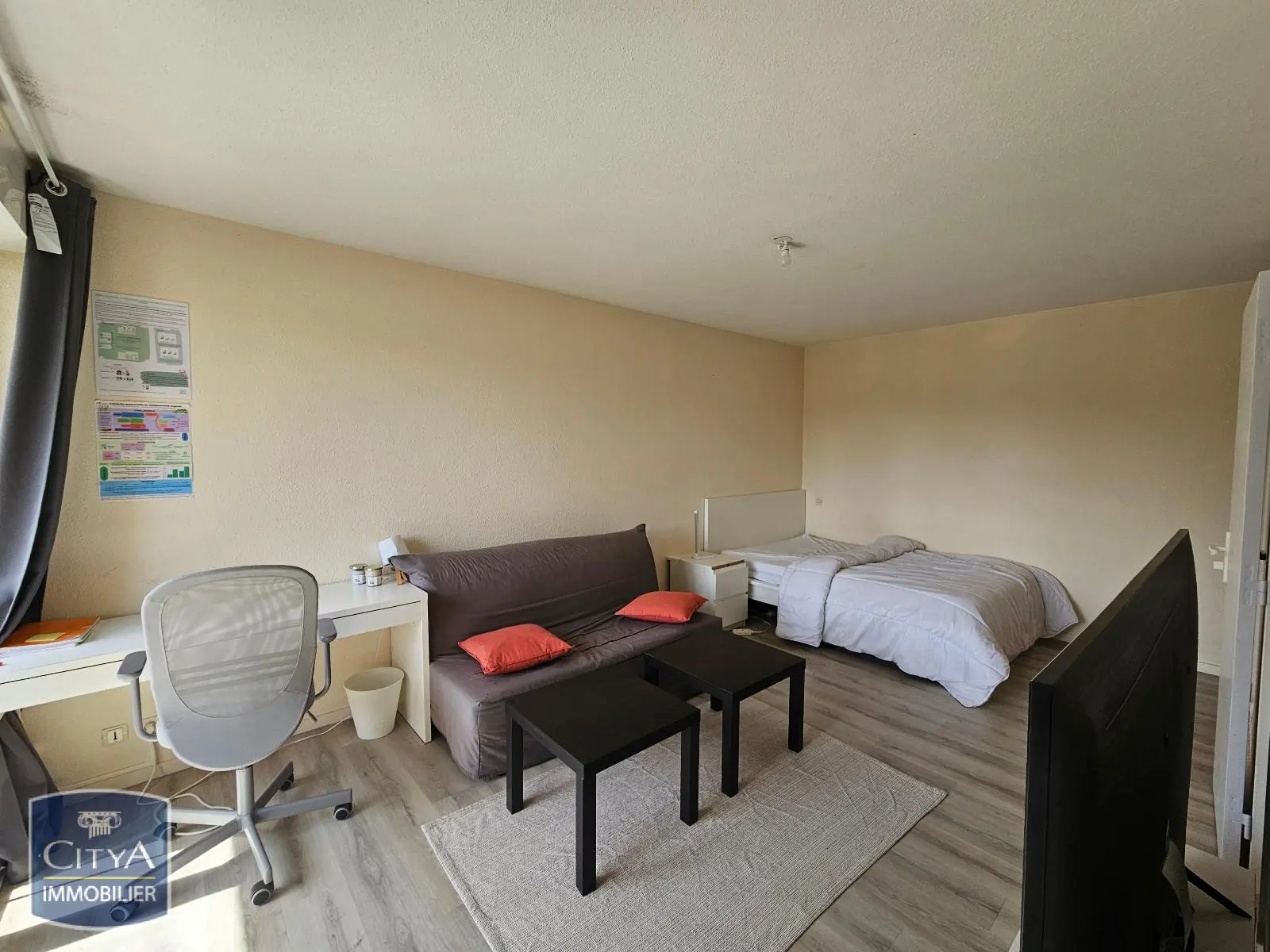 Photo 2 Appartement 1 pièce 28.13m²