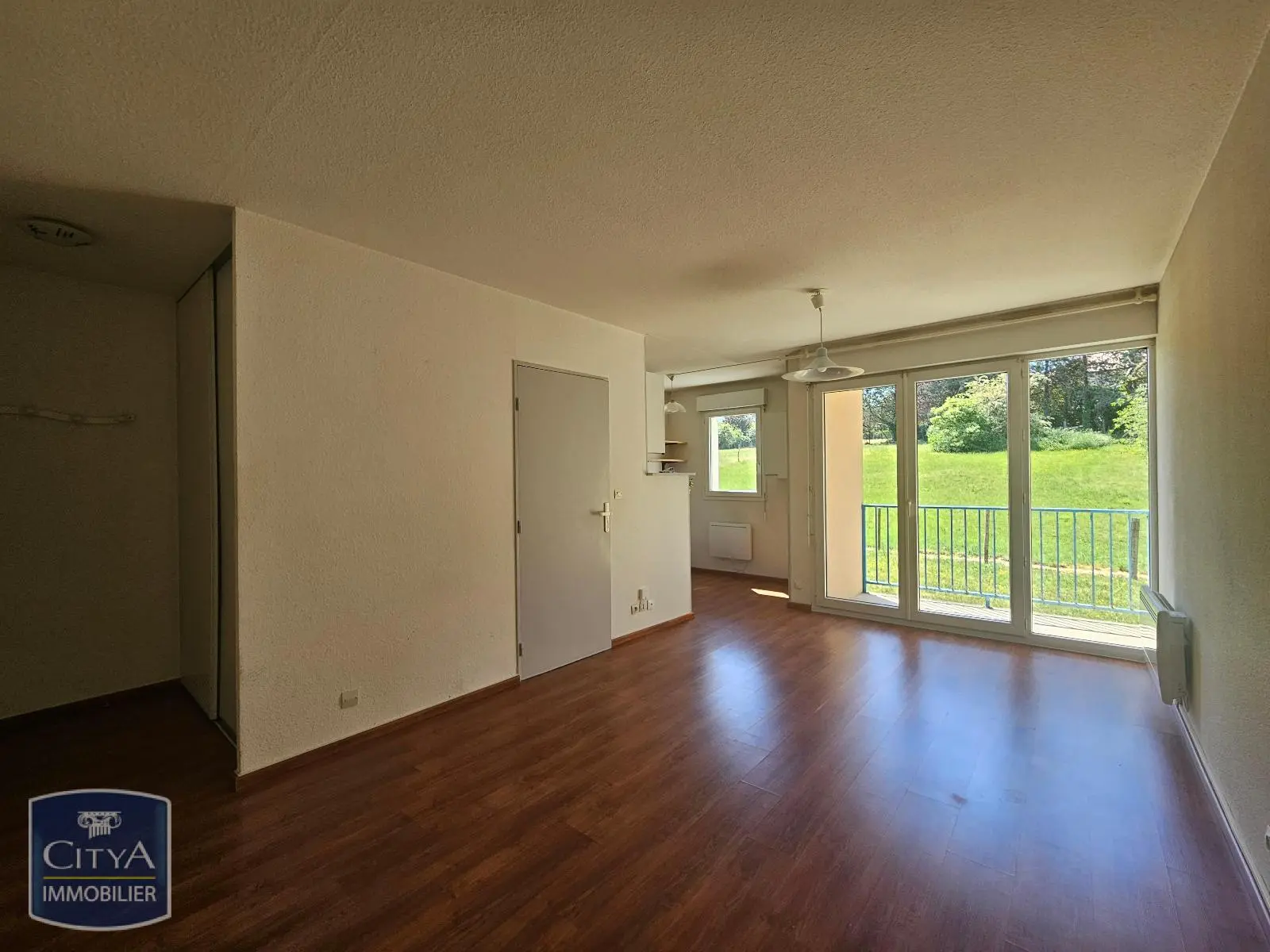 Photo 1 Appartement 1 pièce 27.62m²