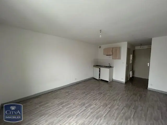 Photo 1 Appartement 1 pièce 23.6m²