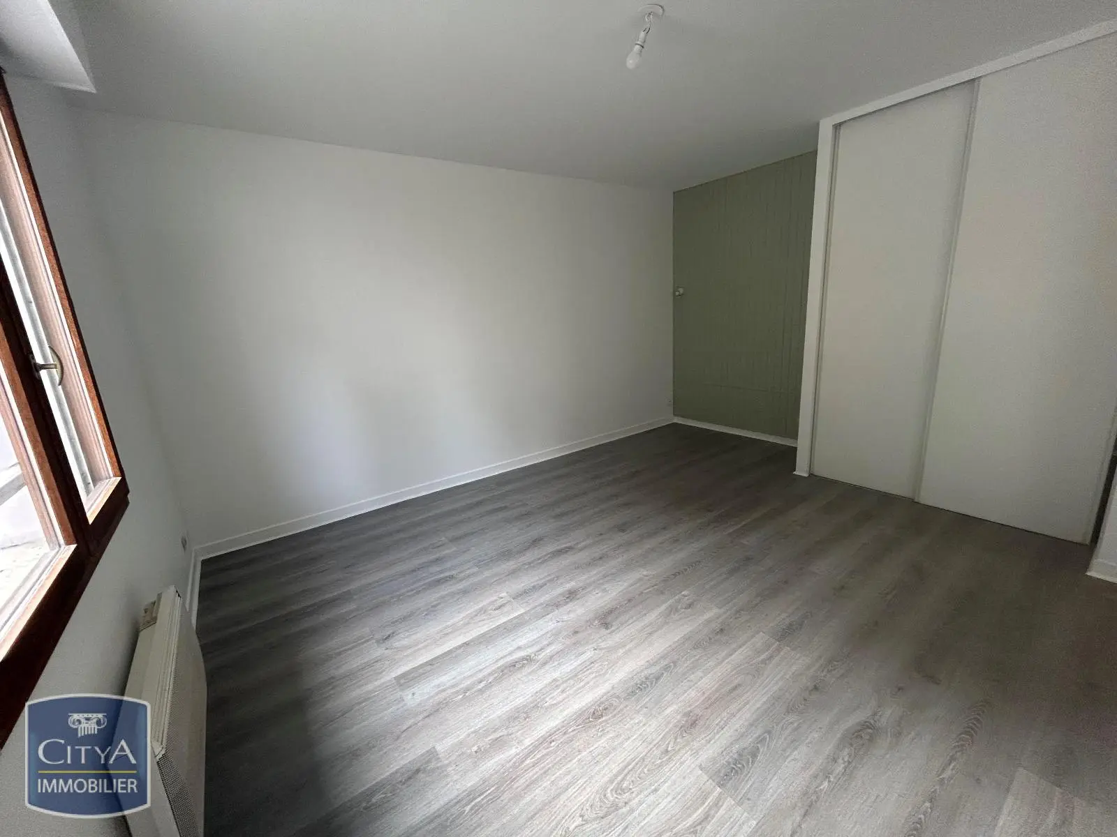Photo 2 Appartement 1 pièce 28.63m²