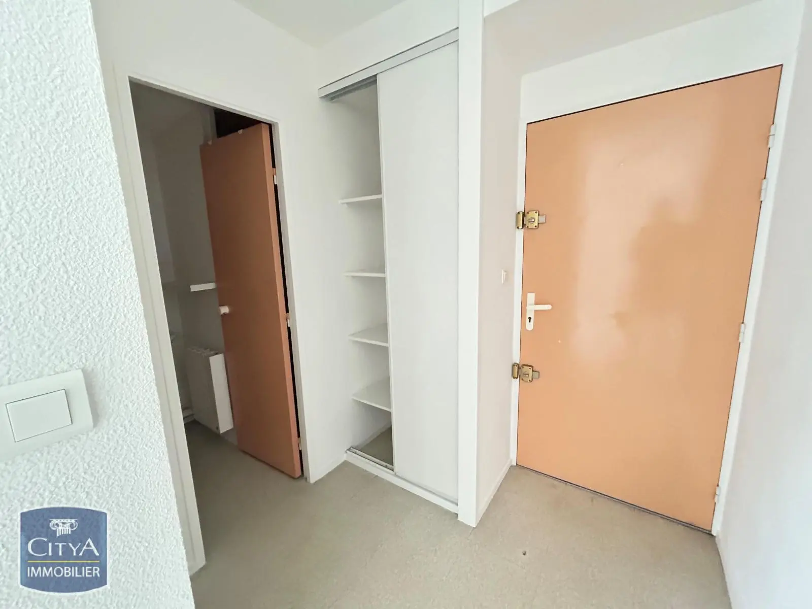 Photo 4 Appartement 1 pièce 21.81m²