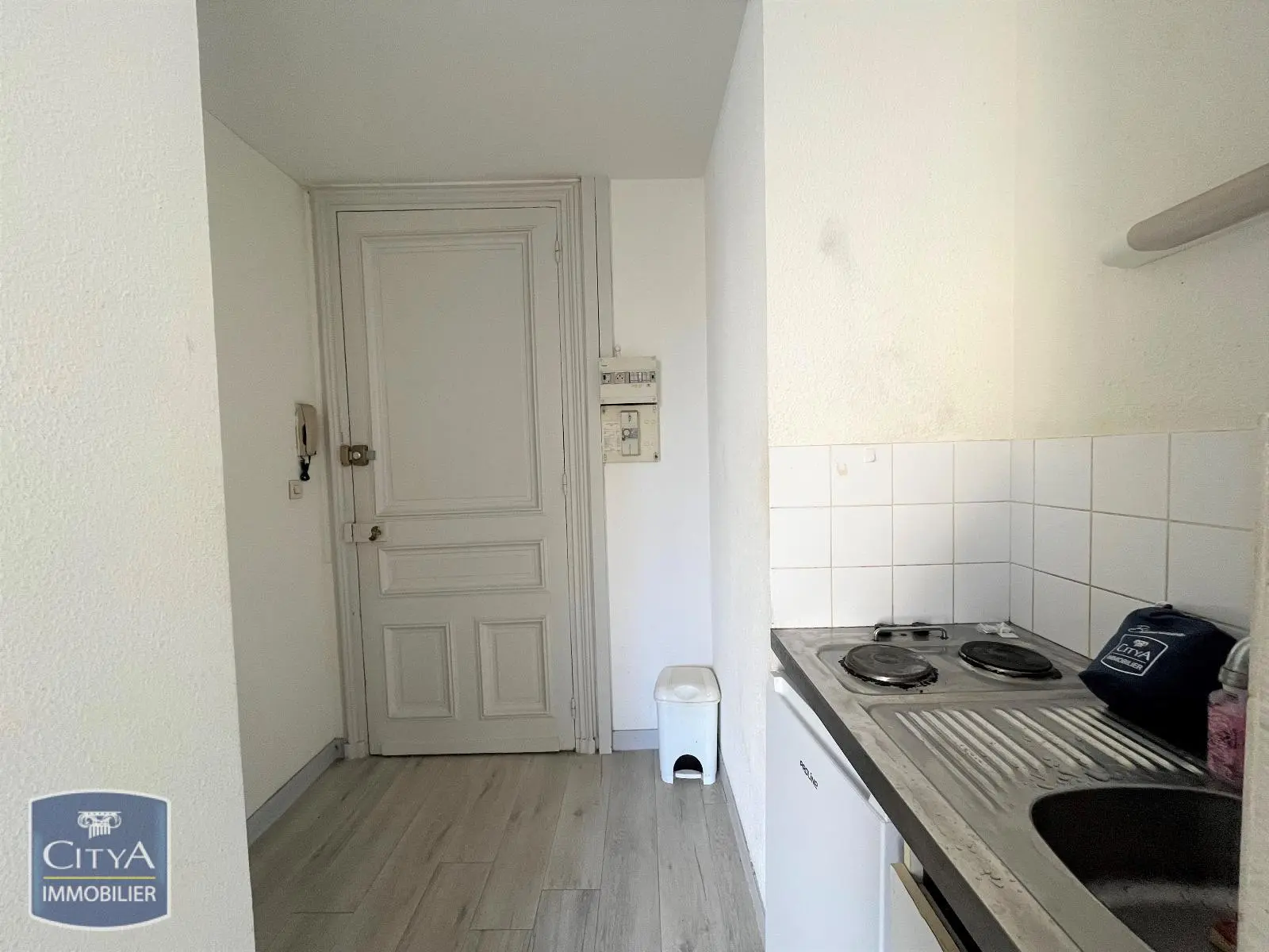 Photo 3 Appartement 1 pièce 20.35m²