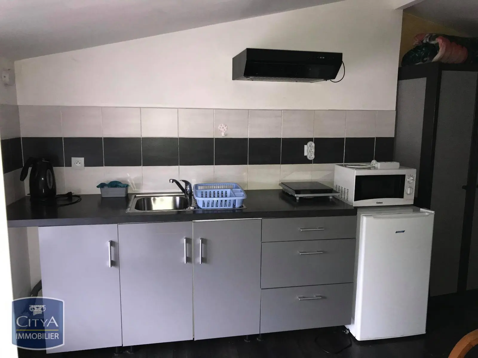 Photo 2 Appartement 1 pièce 16.3m²