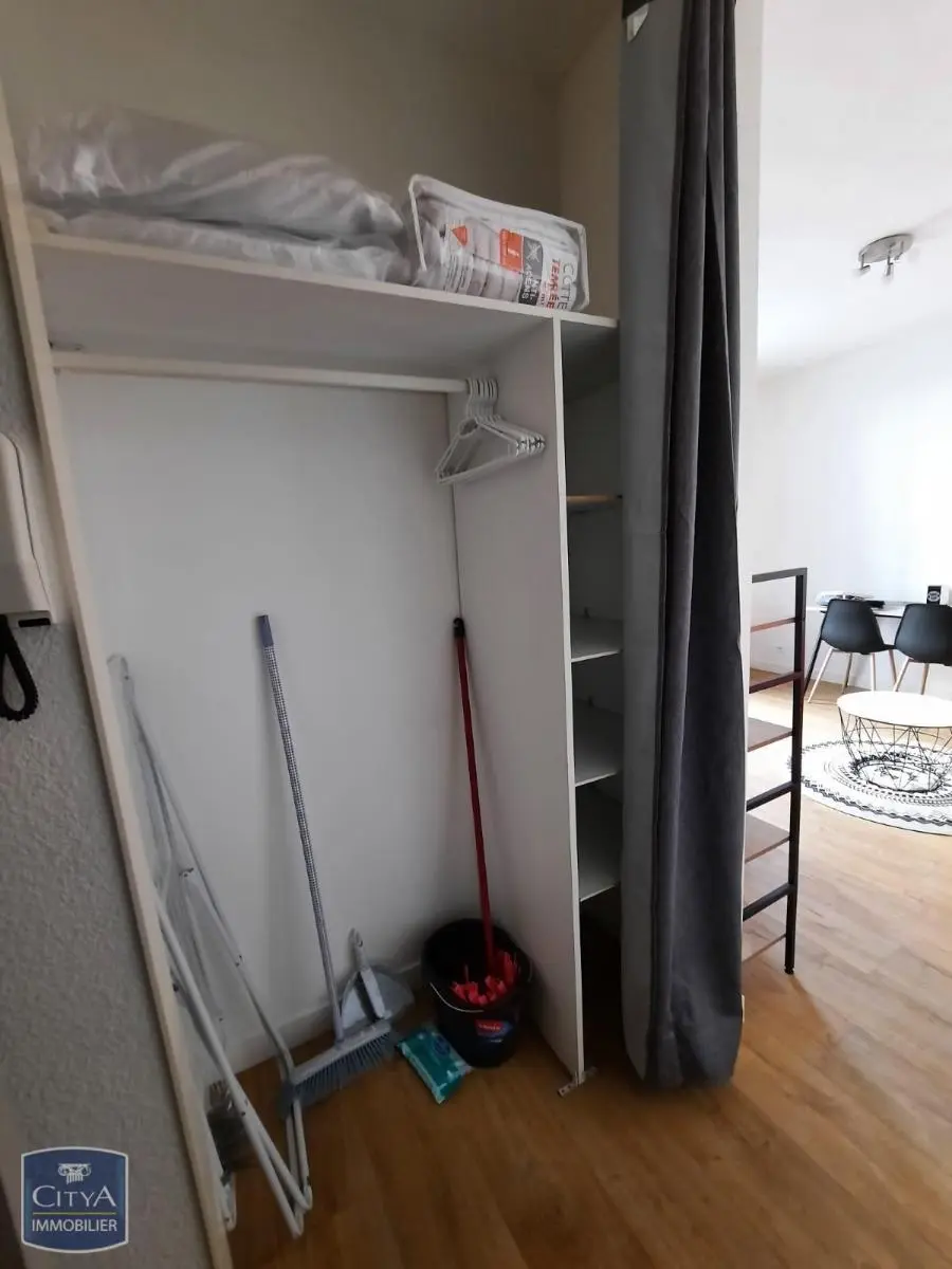 Photo 3 Appartement 1 pièce 17.83m²