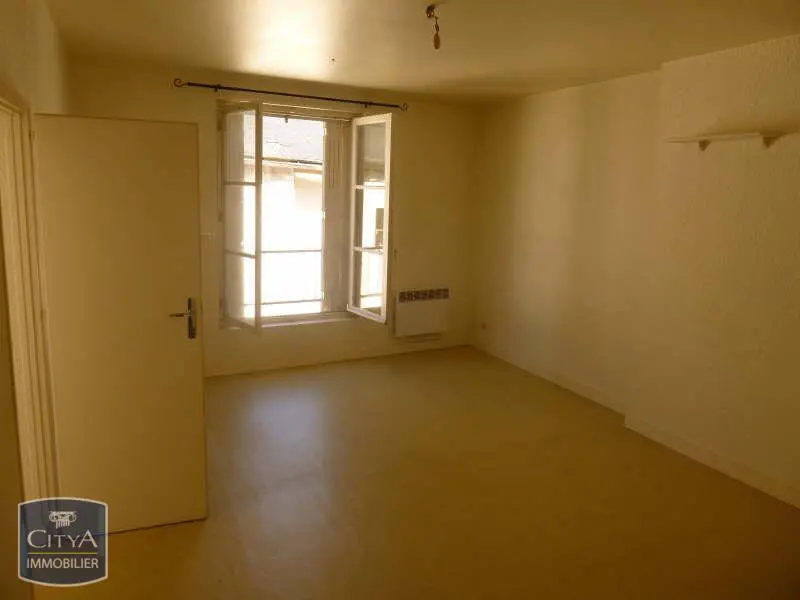 Photo 1 Appartement 1 pièce 29.24m²
