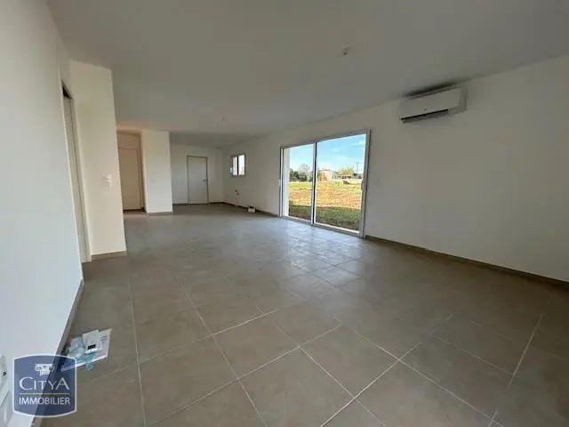 Photo 2 Maison 4 pièces 111.88m²