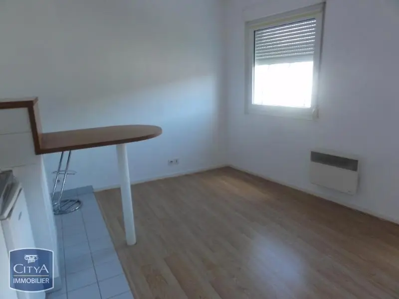 Photo 2 Appartement 1 pièce 28.66m²