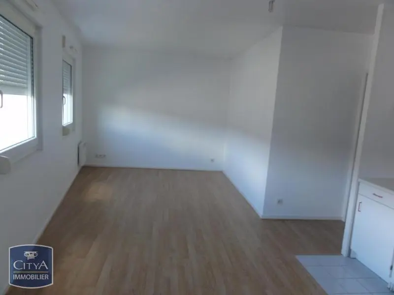 Photo 1 Appartement 1 pièce 28.66m²