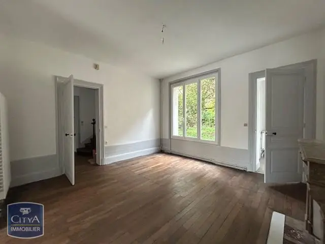 Photo 9 Maison 9 pièces 210m²