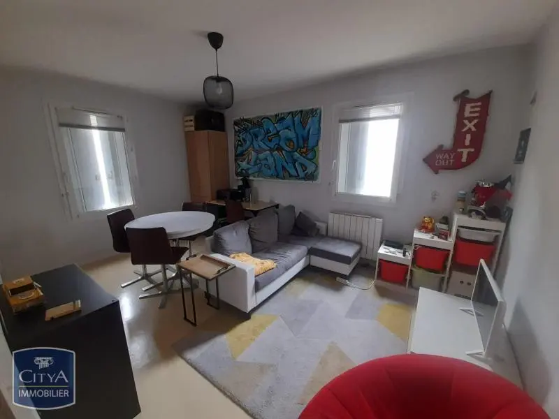 Photo 1 Appartement 1 pièce 30.5m²