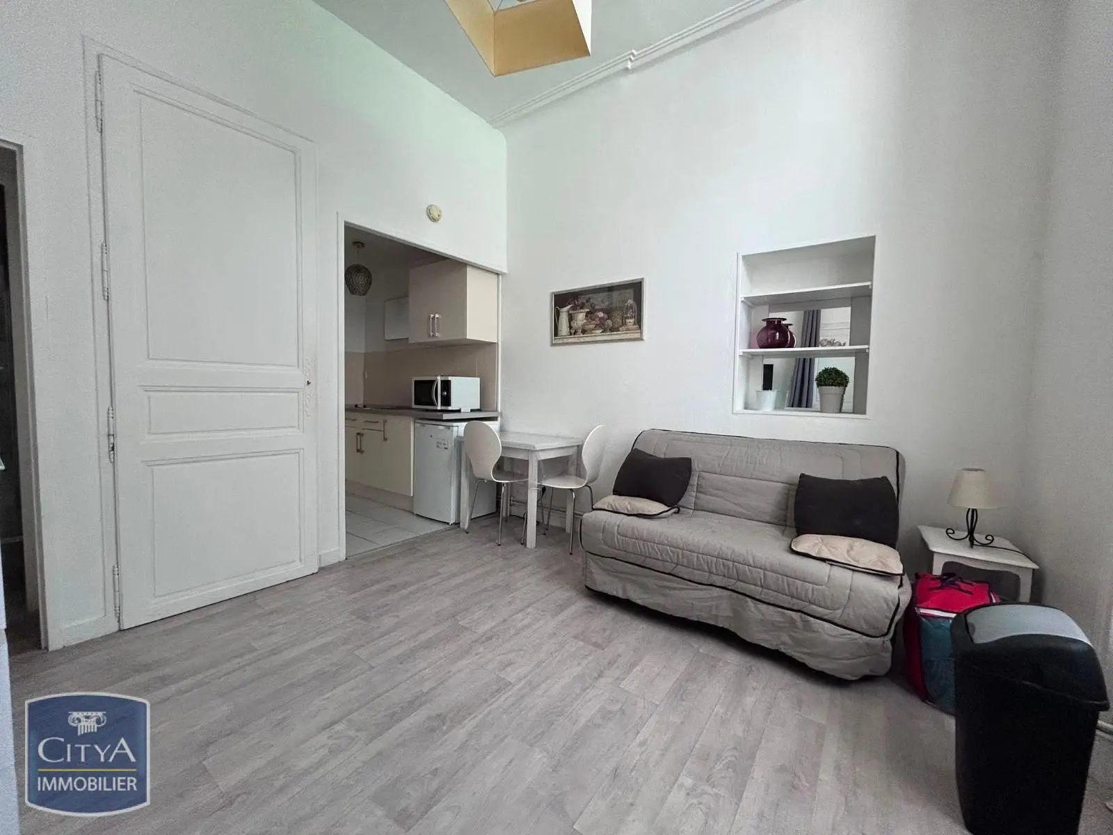 Photo 1 Appartement 1 pièce 22.91m²