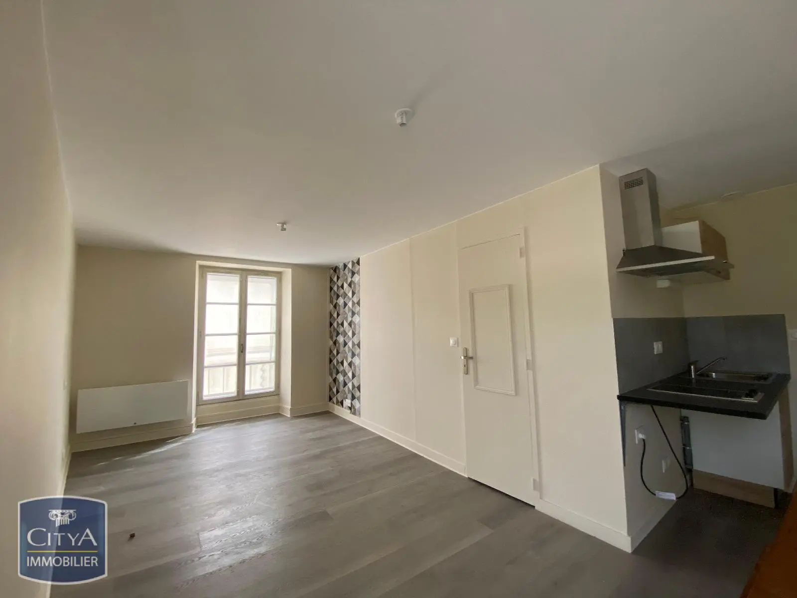 Photo 1 Appartement 1 pièce 17.72m²