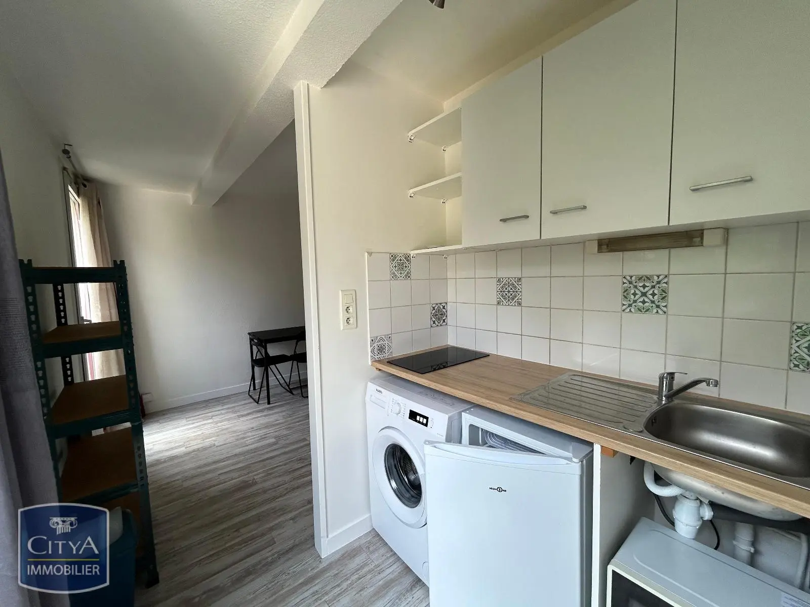 Photo 2 Appartement 1 pièce 23.65m²