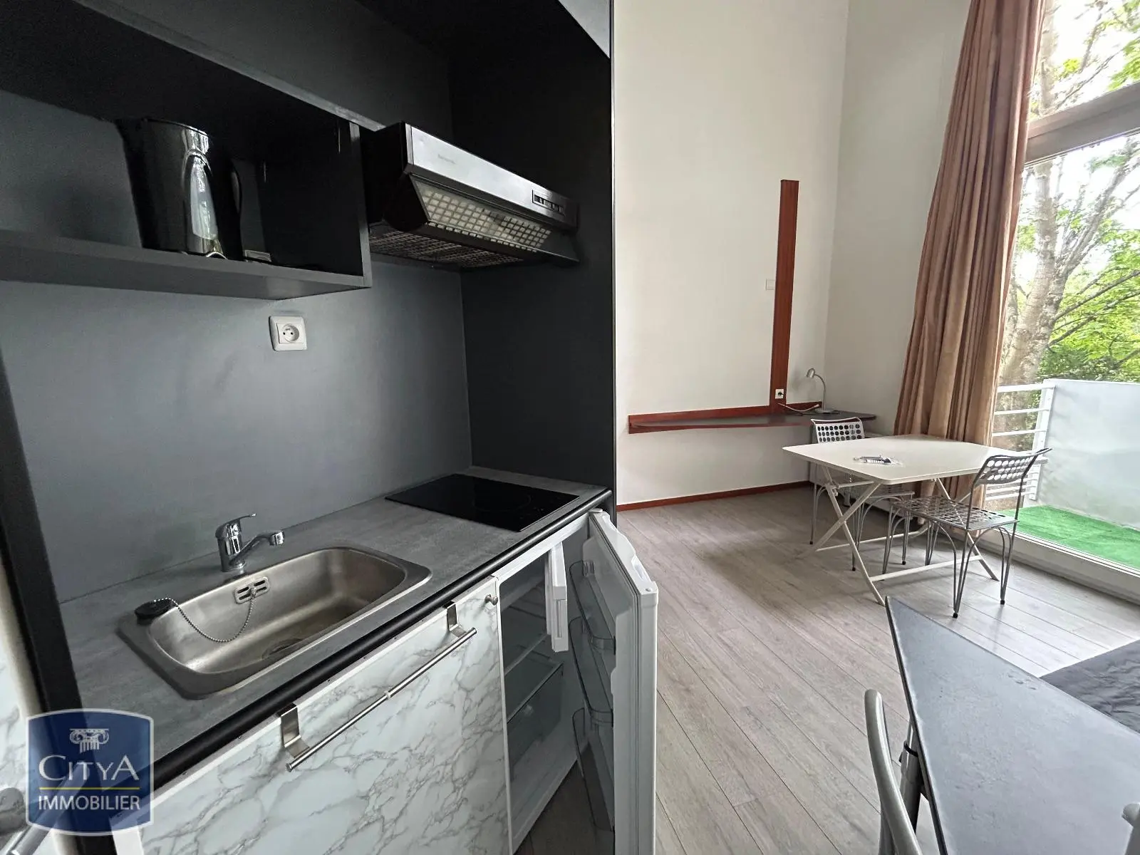Photo 3 Appartement 1 pièce 27.47m²