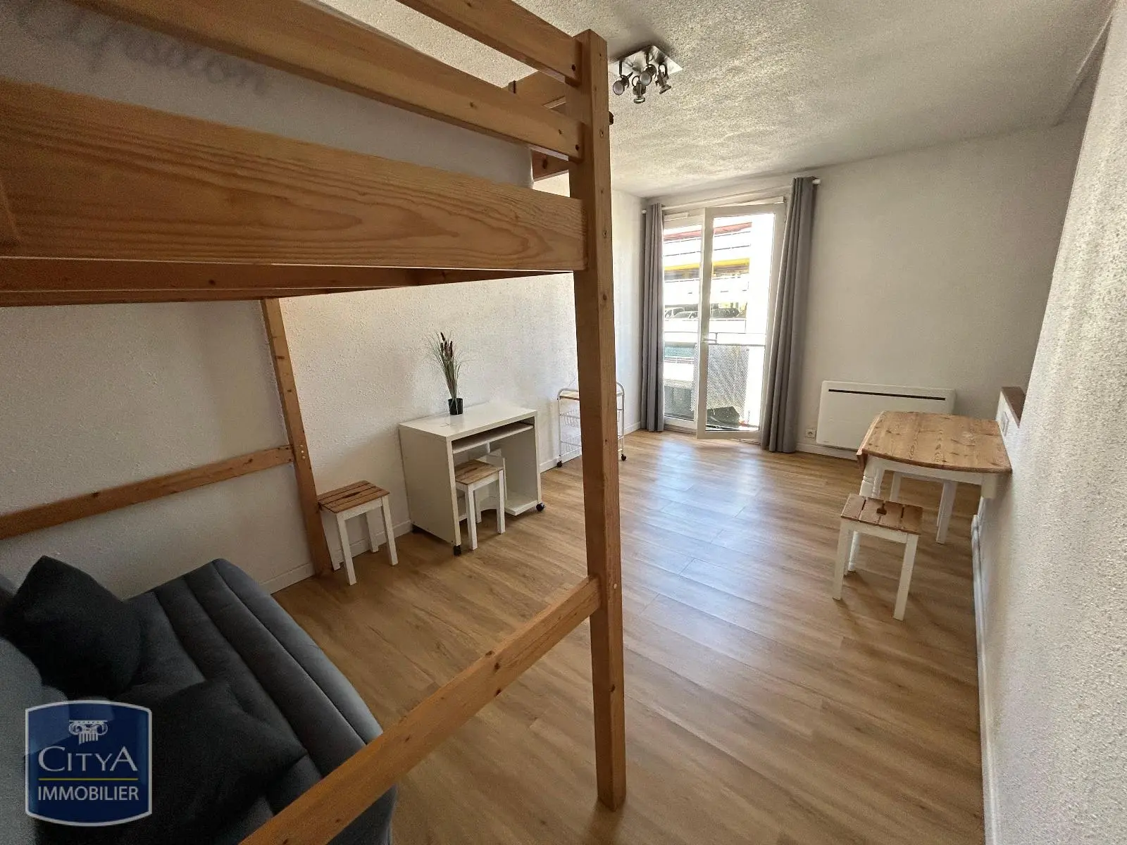 Photo 2 Appartement 1 pièce 23.12m²