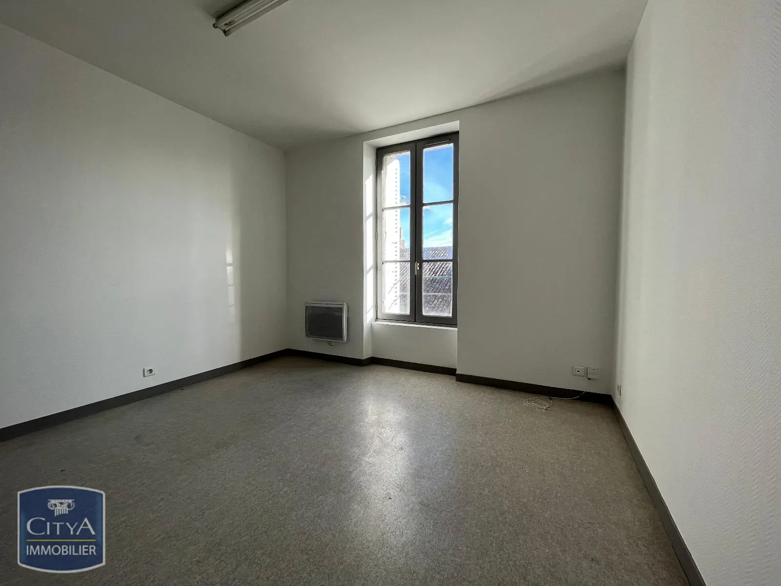 Photo 2 Appartement 1 pièce 30.4m²