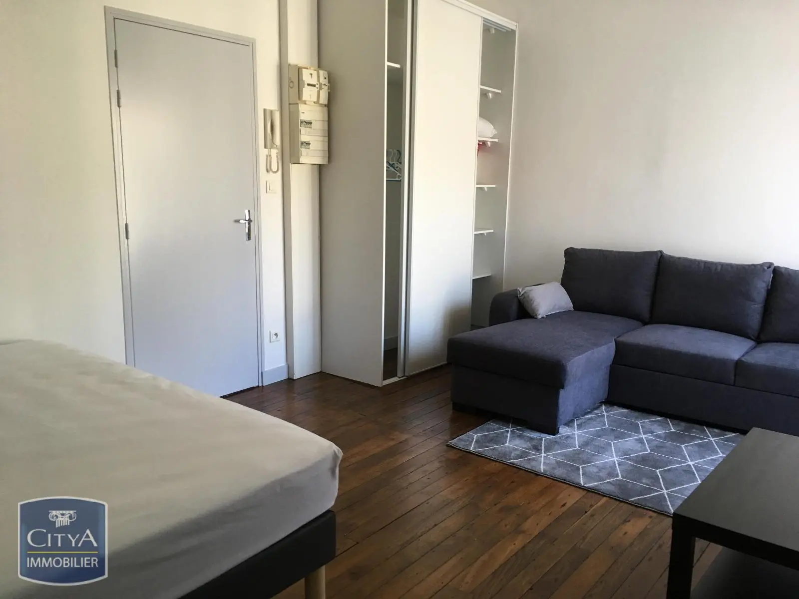 Photo 1 Appartement 1 pièce 34m²
