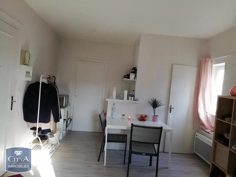 Photo 2 Appartement 1 pièce 21.17m²