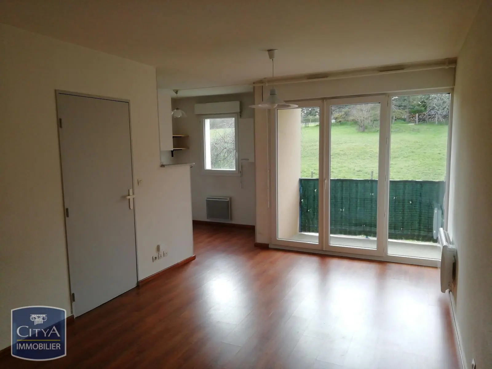 Photo 2 Appartement 1 pièce 27.62m²