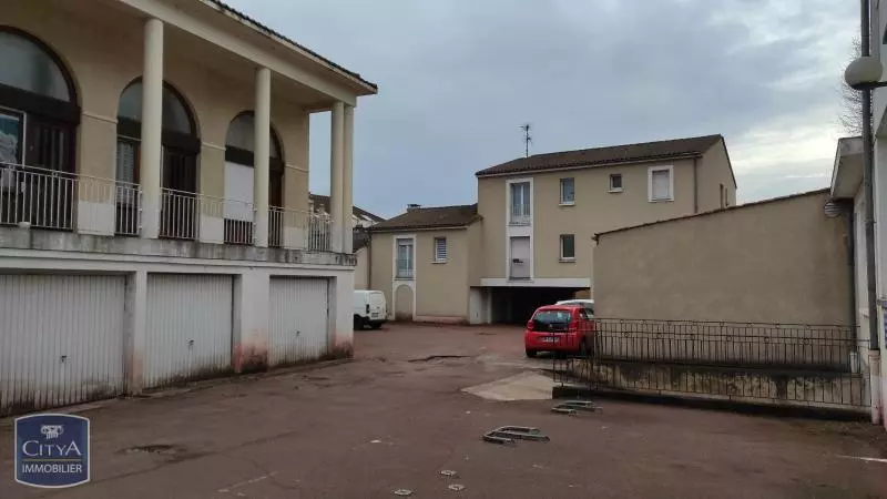 Photo 1 parking Poitiers