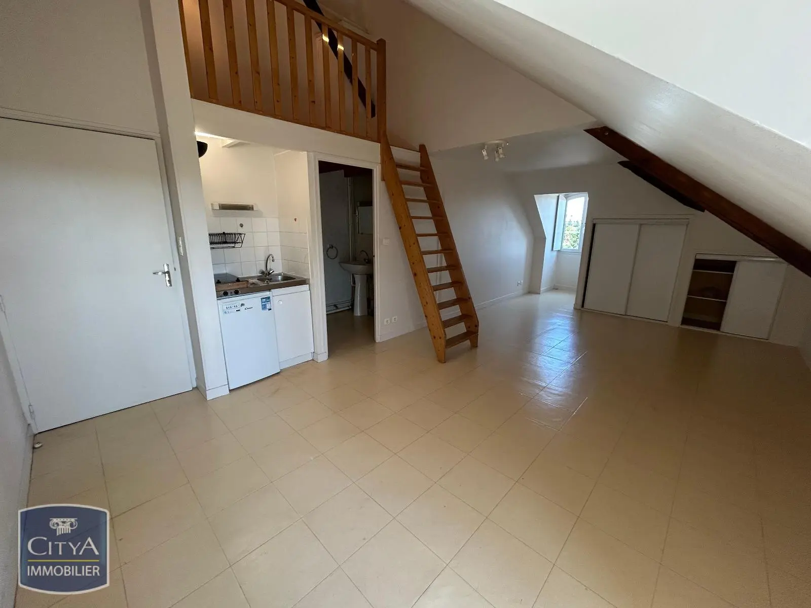 Photo 1 Appartement 1 pièce 25.53m²