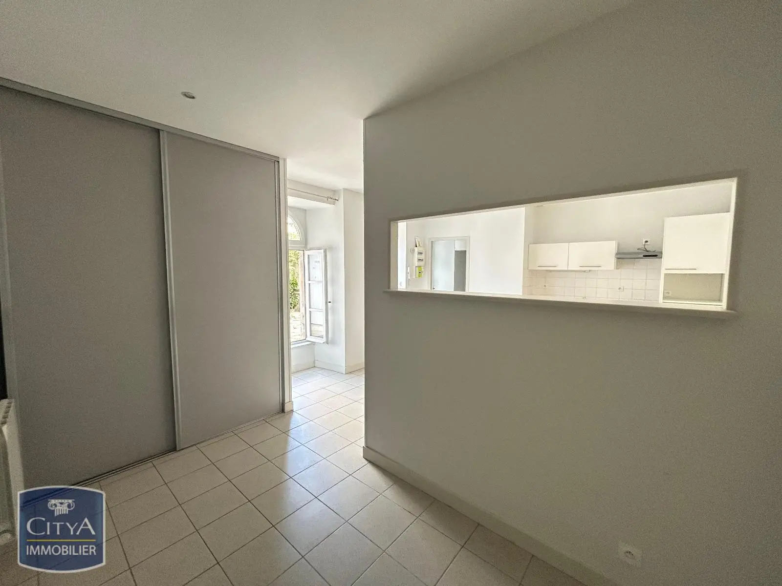Photo 3 Appartement 1 pièce 26.86m²
