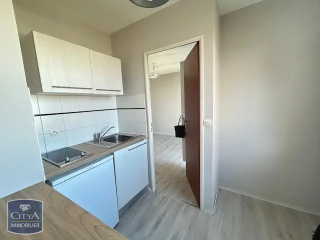 Photo 10 Appartement 1 pièce 26.92m²