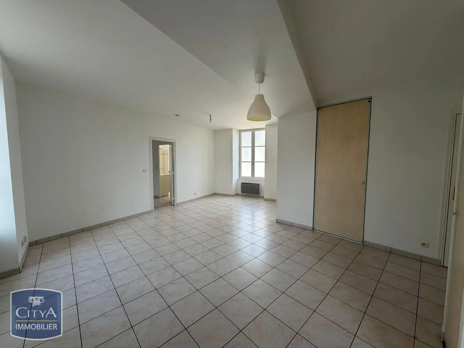 Photo 1 Appartement 2 pièces 56.84m²