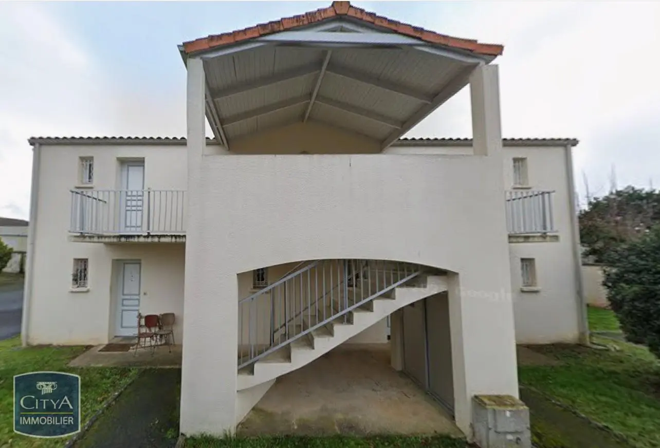 Photo 1 Appartement 1 pièce 23.6m²