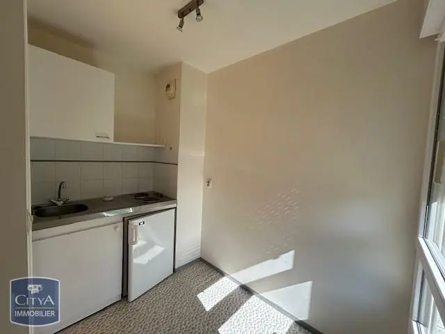 Photo 4 Appartement 1 pièce 28.06m²