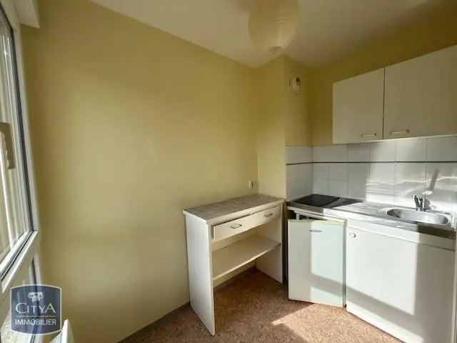 Photo 3 Appartement 1 pièce 28.02m²