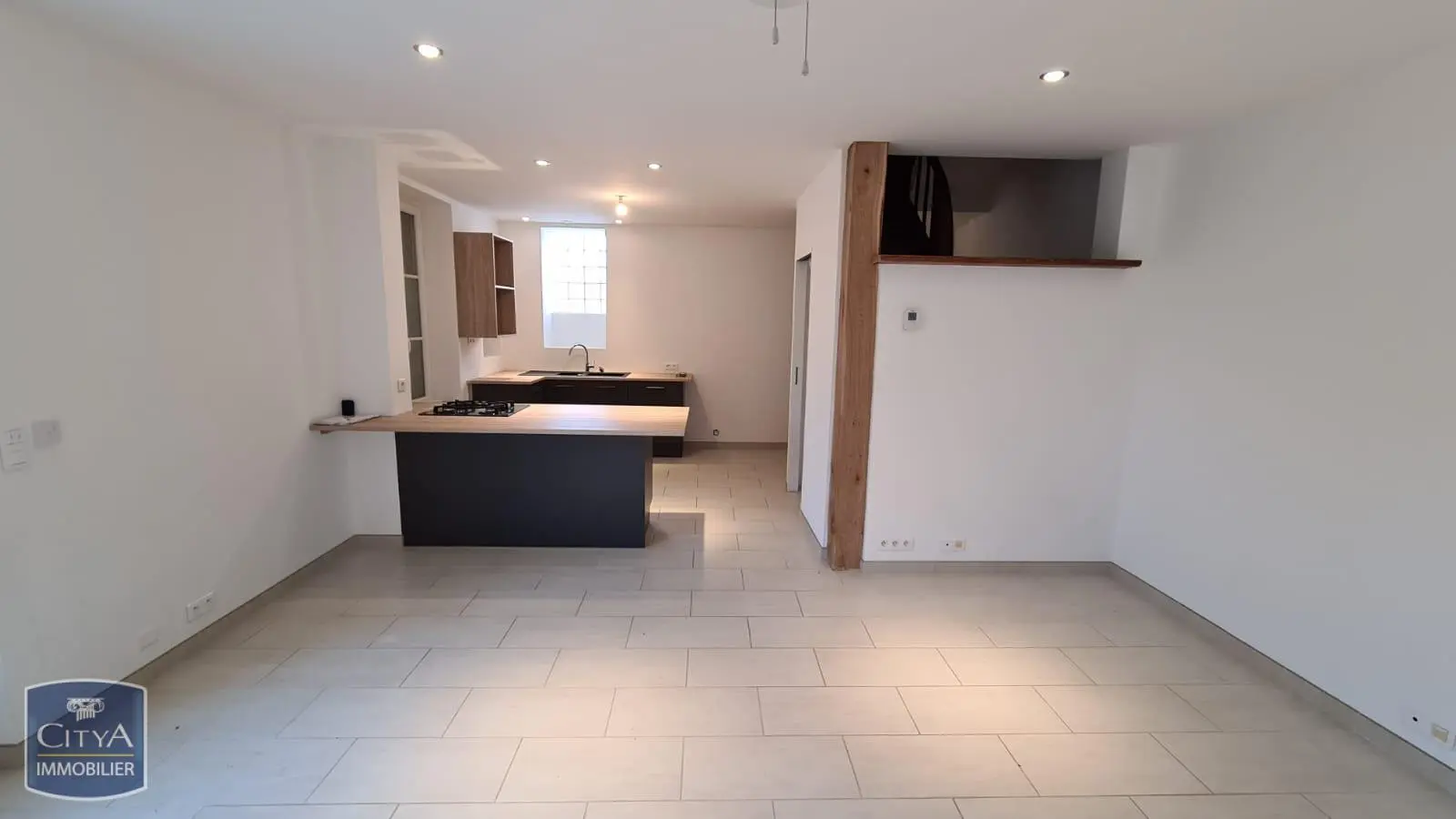 Photo 1 Maison 4 pièces 101.85m²