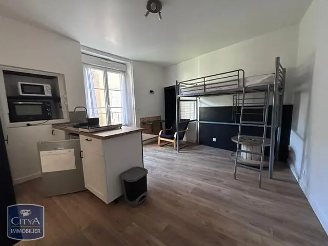 Photo 1 Appartement 1 pièce 24m²