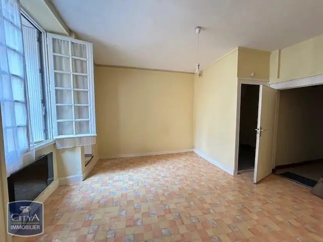 Photo 2 Appartement 1 pièce 24.78m²
