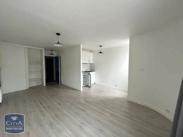 Photo 1 Appartement 1 pièce 27.19m²