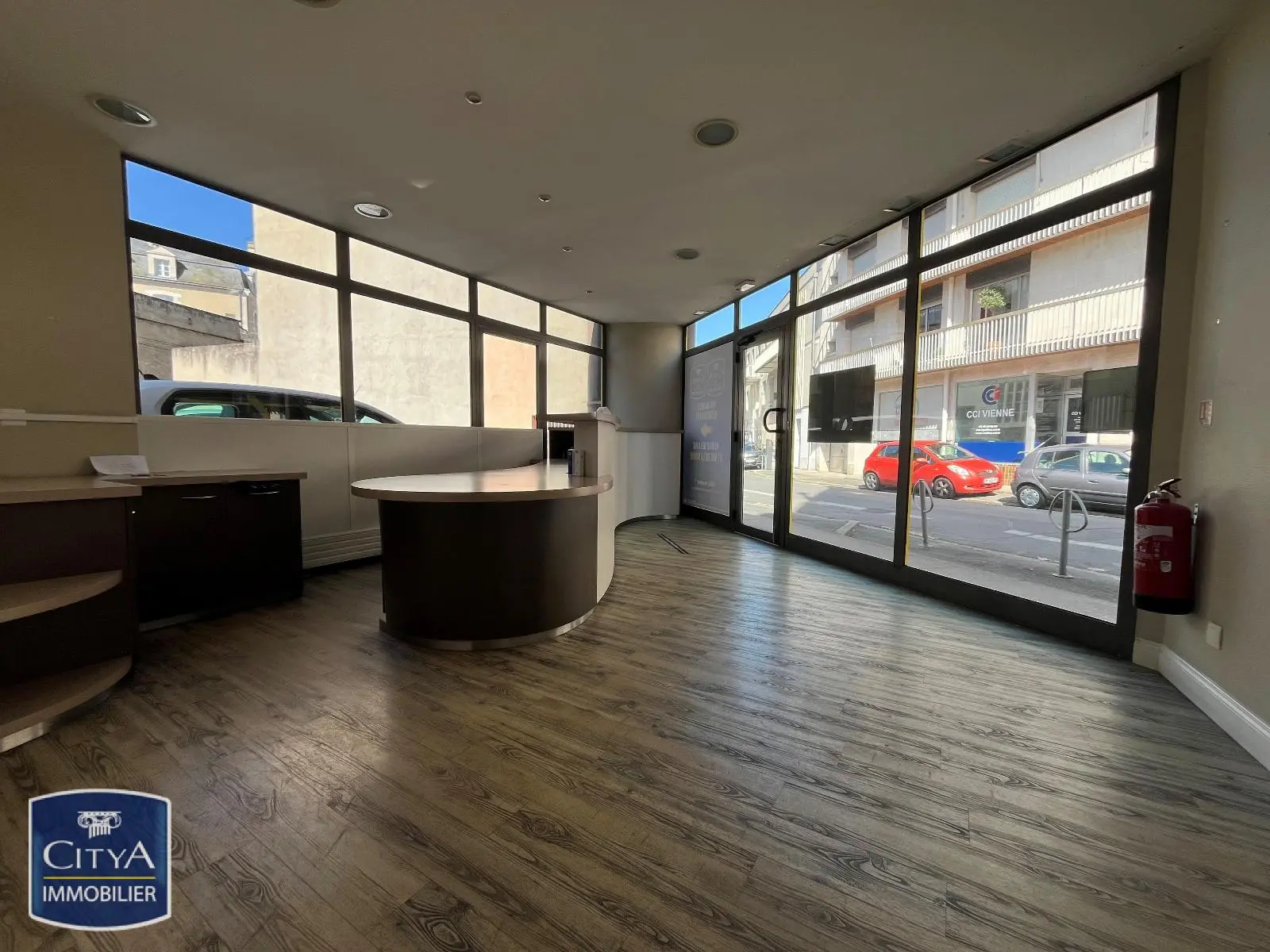 Photo 1 Local Commercial