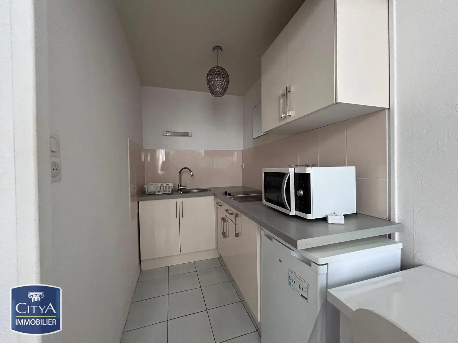 Photo 2 Appartement 1 pièce 22.91m²
