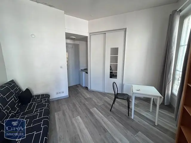 Photo 2 Appartement 1 pièce 17.91m²