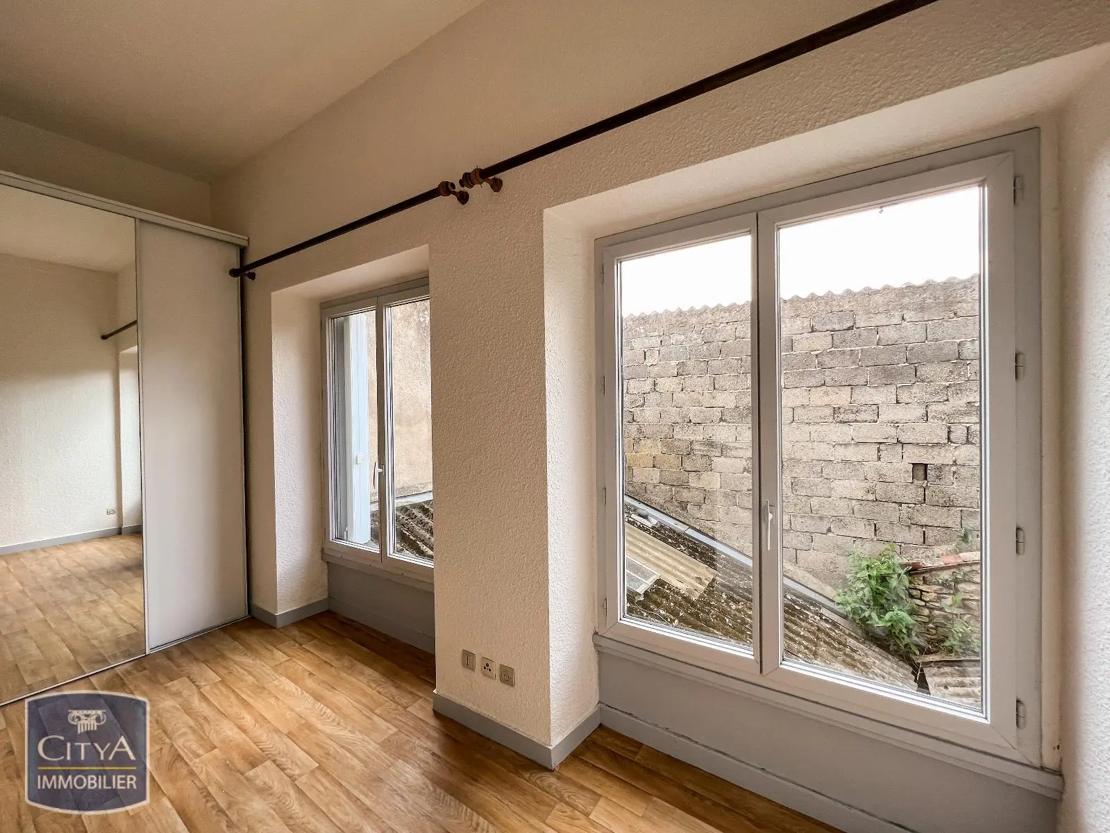 Photo 2 Appartement 1 pièce 24.9m²