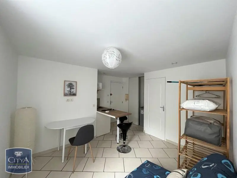 Photo 1 Appartement 1 pièce 15.33m²