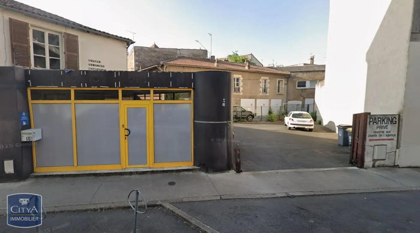 Photo 11 Local Commercial