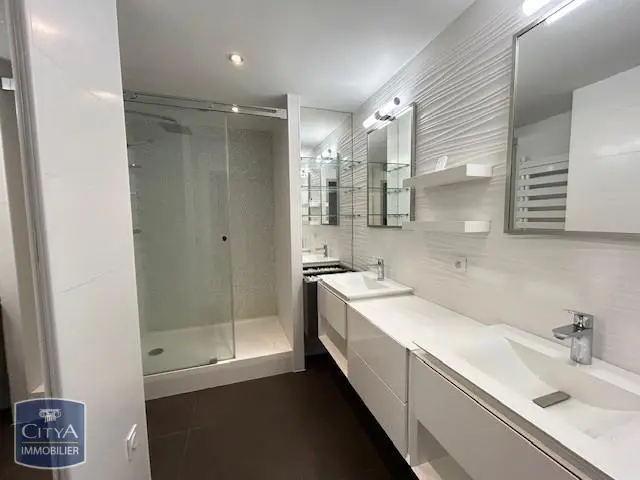 Photo 7 Appartement 3 pièces 117m²