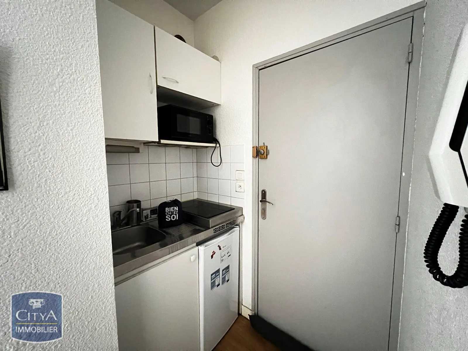 Photo 3 Appartement 1 pièce 17.83m²