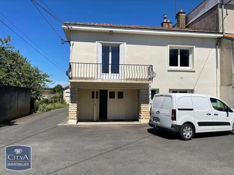 Photo 1 Appartement 1 pièce 11.2m²