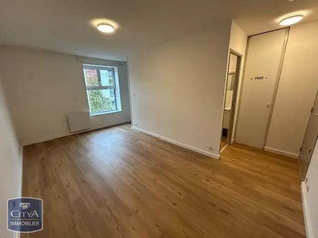 Photo 2 Appartement 1 pièce 22.94m²