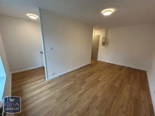 Photo 1 Appartement 1 pièce 22.94m²