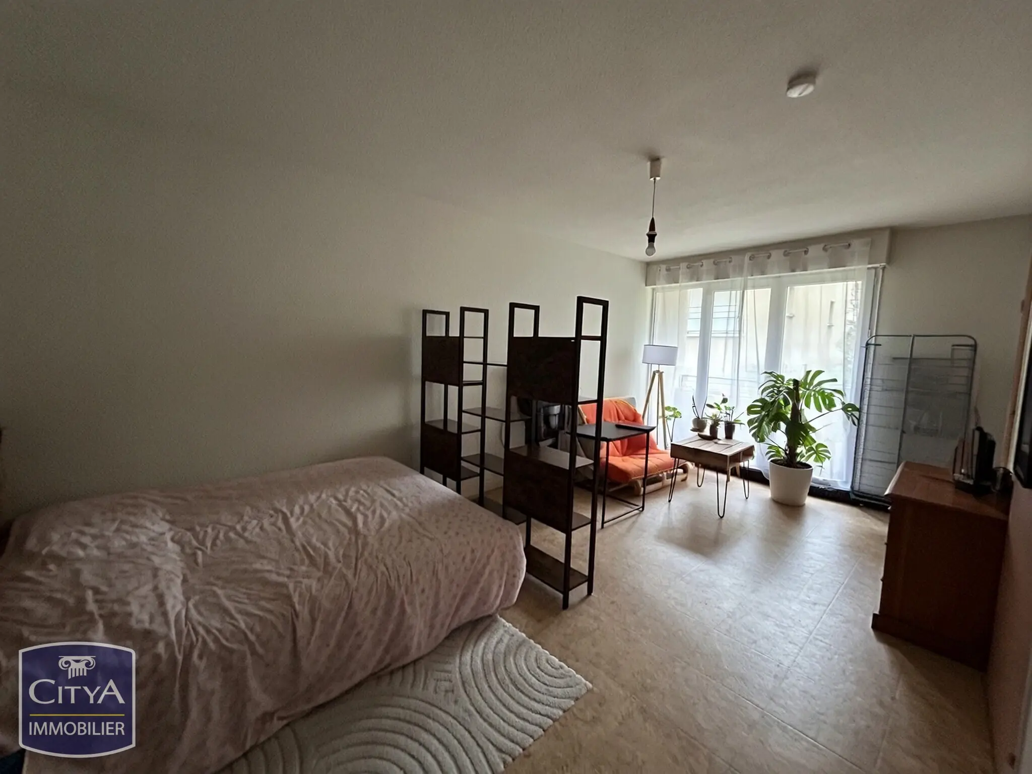 Photo 1 Appartement 1 pièce 28.35m²