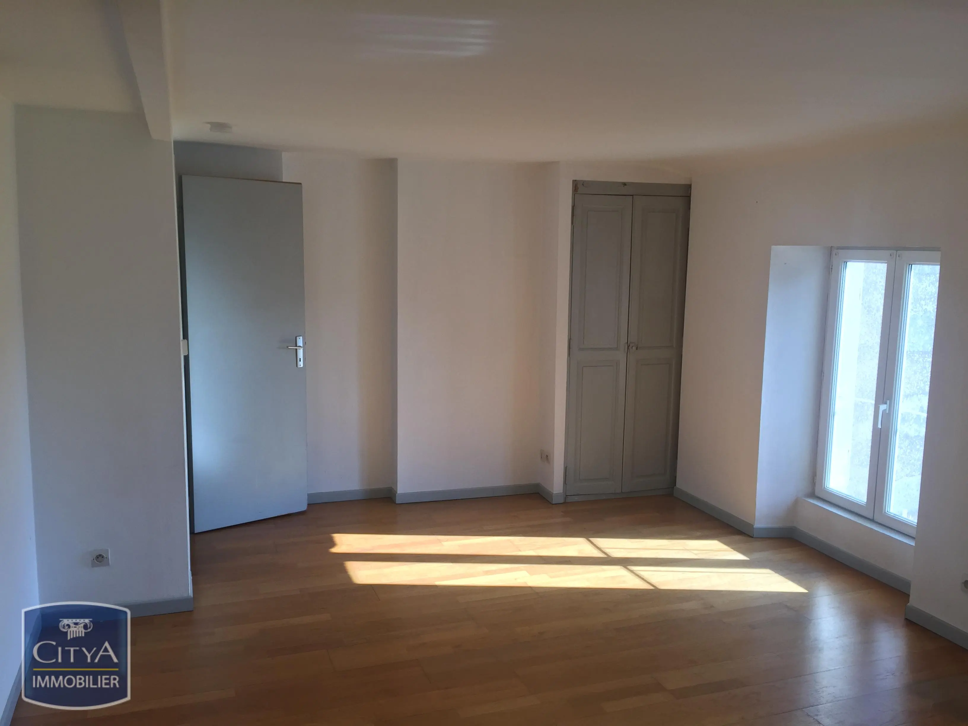 Photo 4 Immeuble 284m²