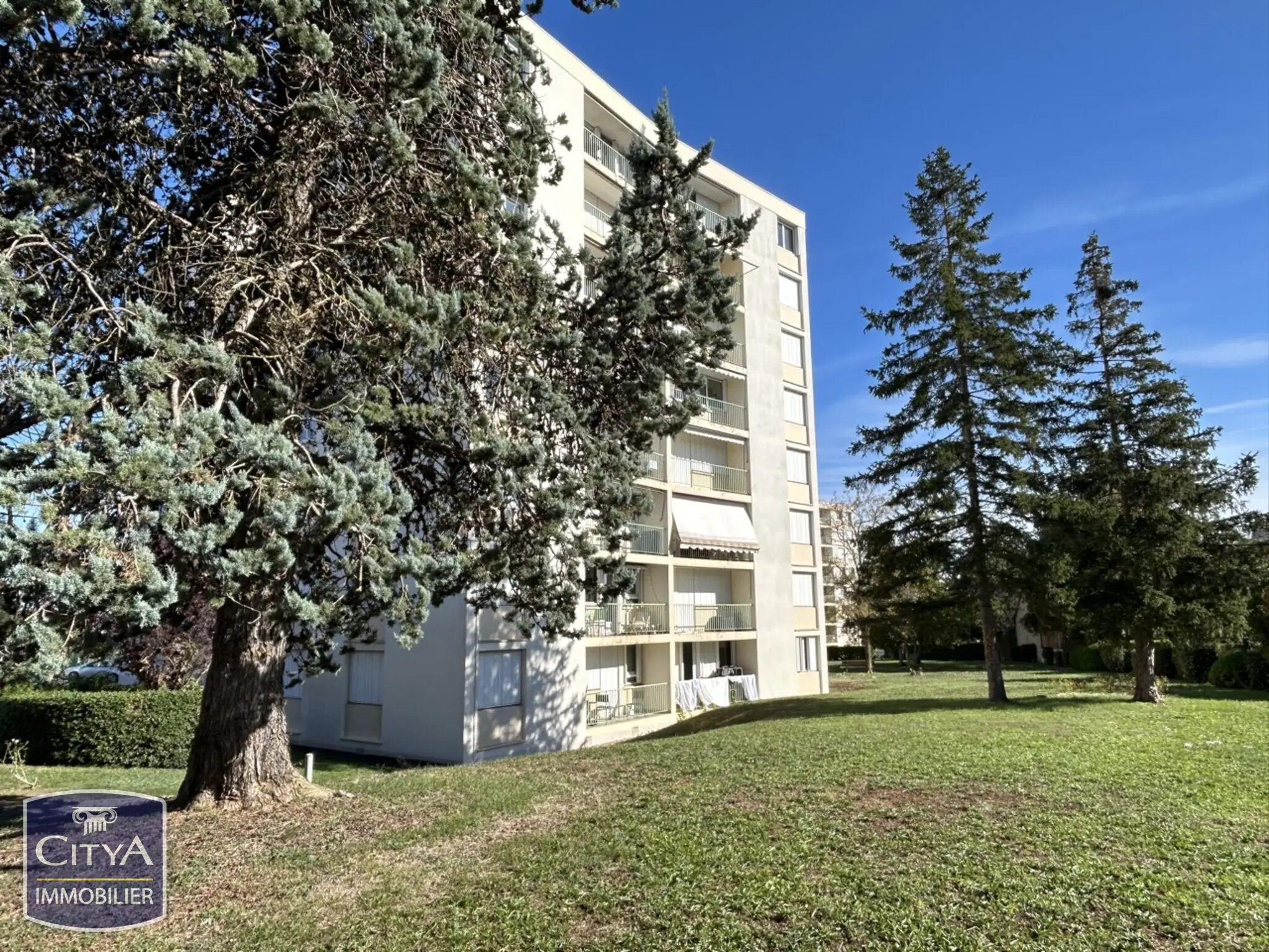 Photo 1 Appartement 4 pièces 74.37m²
